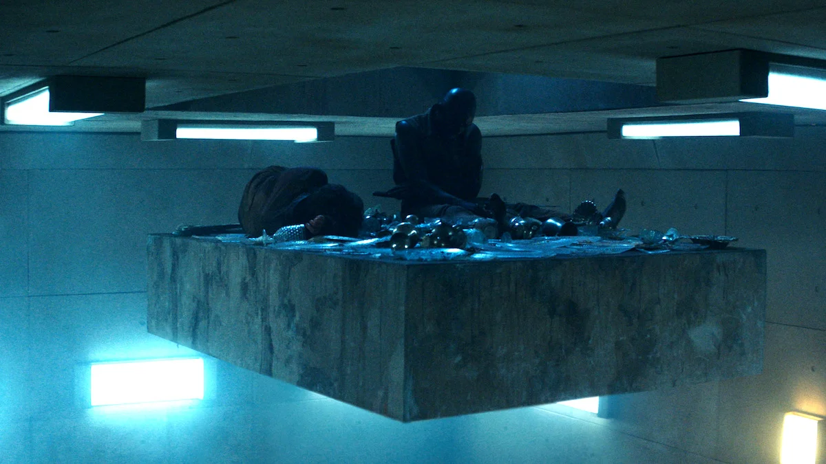 平台(2019) - 西班牙惊悚片 社会讽刺 IMDb 7.0